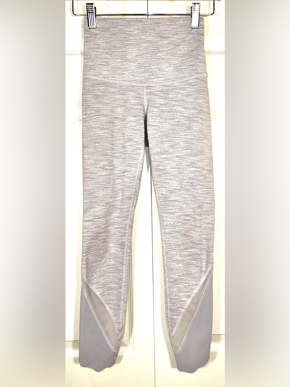 Lululemon Wunder Under Hi-Rise Crop Scallop Mesh Leggings Heathered Gray White 2